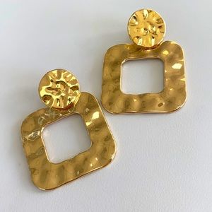 Gold earrings